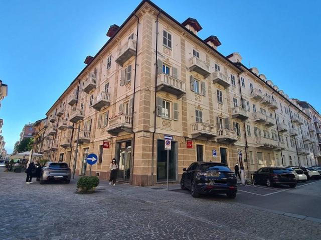 Appartamento in vendita a Cuneo Centro, Piemonte