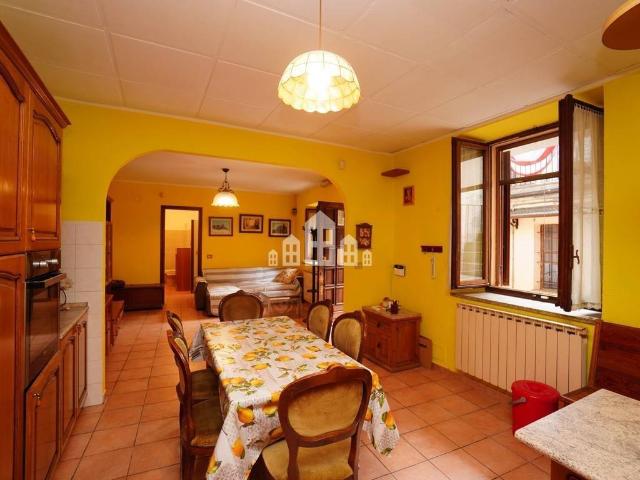 Appartamento in vendita a Cuorgnè, Torino