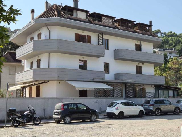 Appartamento in vendita a Marano, Marche