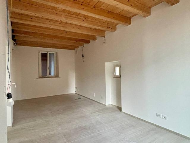 Appartamento in vendita a Marano, Marche