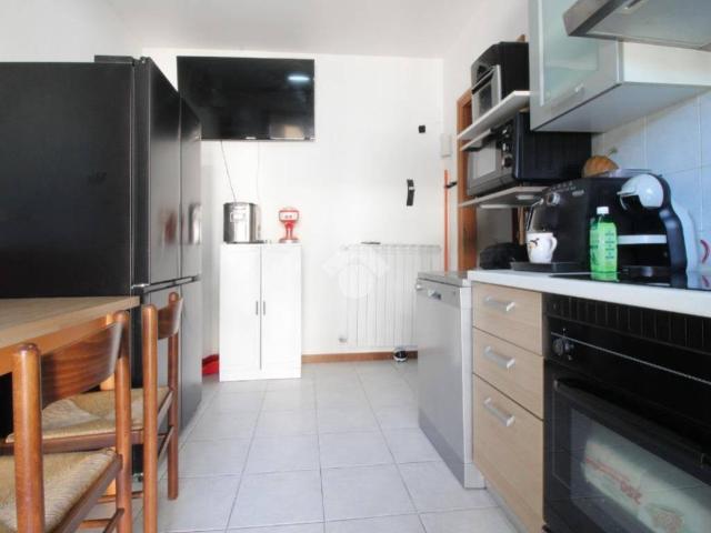 Appartamento in vendita a Cura Carpignano, Lombardia