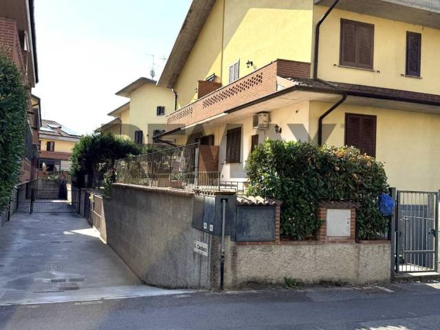 Appartamento in vendita a Cura Carpignano, Lombardia