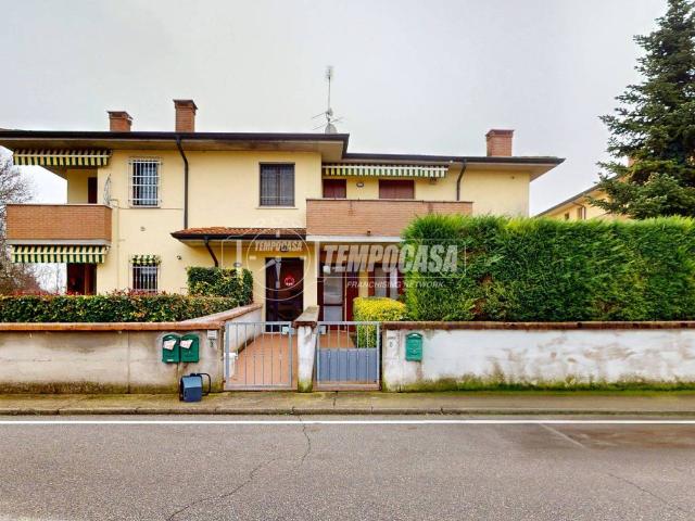 Appartamento in vendita a Eremo, Curtatone