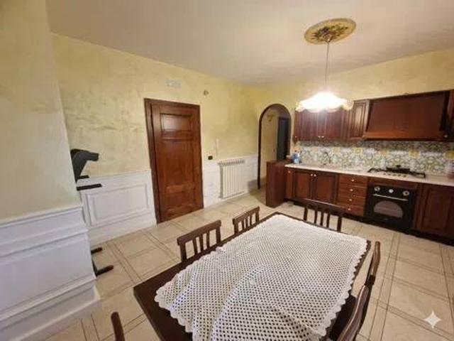 Appartamento in vendita a Curti, Campania