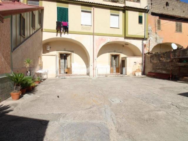 Appartamento in vendita a Curti