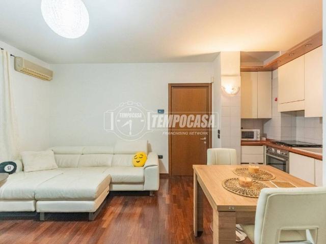 Appartamento in vendita a Cusago, Lombardia