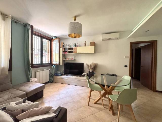 Appartamento in vendita a Cusago, Lombardia