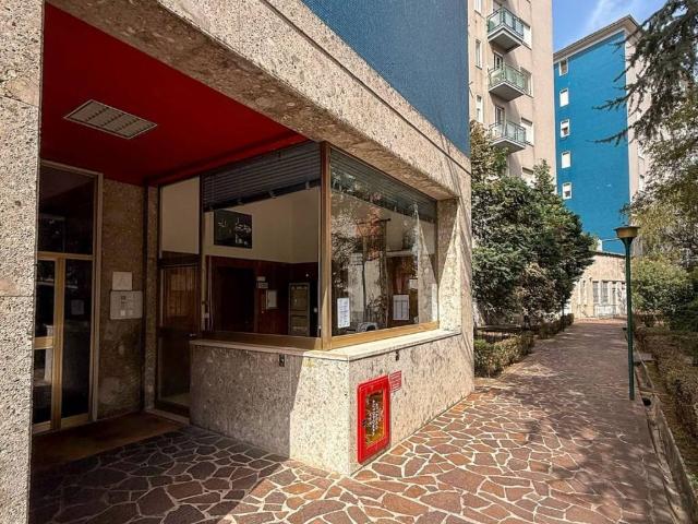Appartamento in vendita a Quartiere Regina Elena, Cusano Milanino