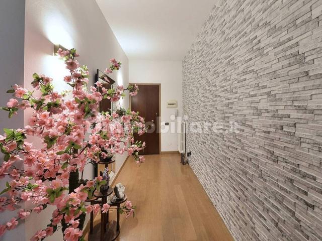Appartamento in vendita a Quartiere Regina Elena, Cusano Milanino
