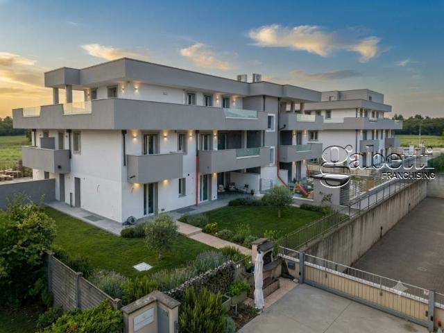 Appartamento in vendita a Dairago, Lombardia