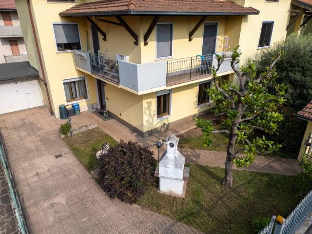 Villa Indipendente in vendita a Dalmine, Lombardia