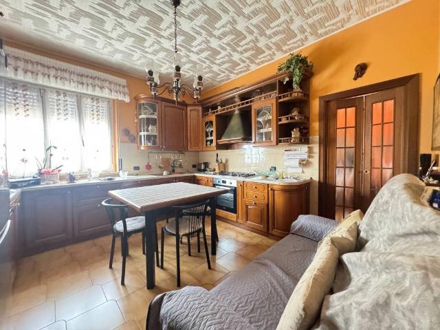 Appartamento in vendita a Dalmine, Lombardia