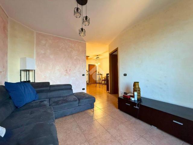 Appartamento in vendita a Dalmine, Lombardia