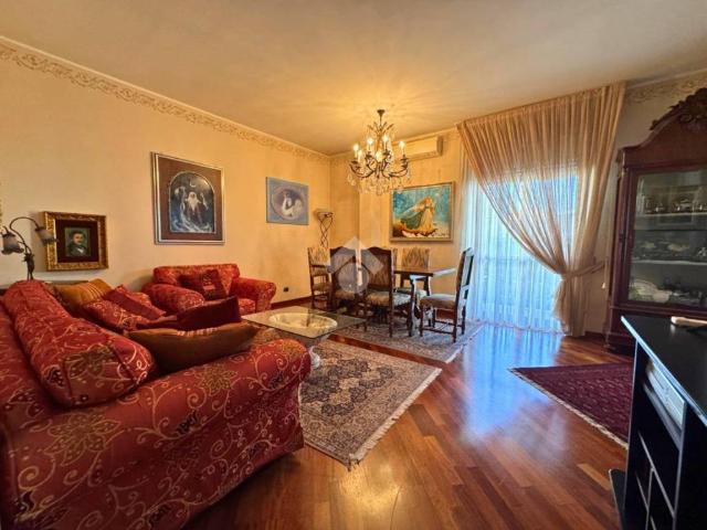 Appartamento in vendita a Dalmine, Lombardia