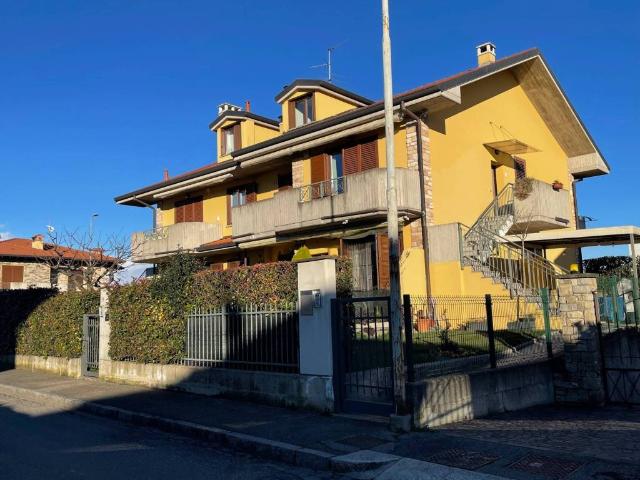 Appartamento in vendita a Mariano al Brembo, Dalmine