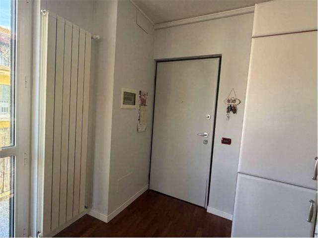 Appartamento in vendita a Daverio, Lombardia