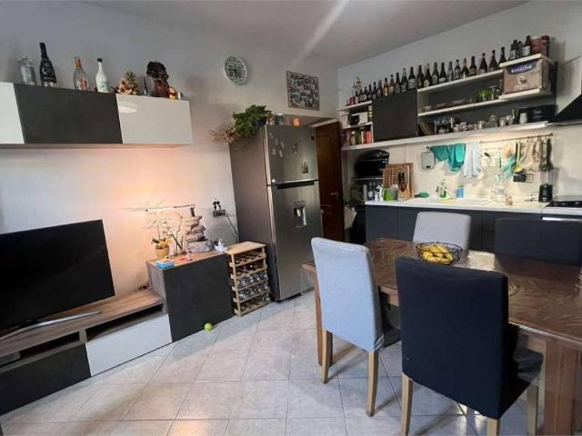 Appartamento in vendita a Daverio, Lombardia