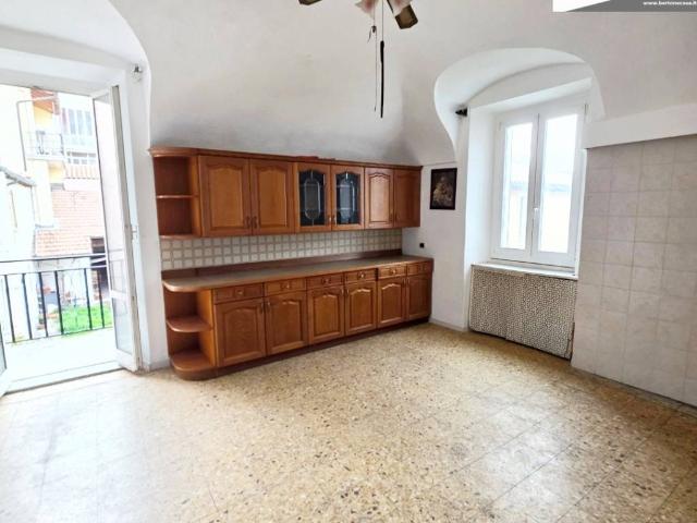 Appartamento in vendita a Dego, Liguria