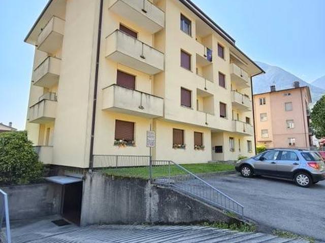 Appartamento in vendita a Delebio, Lombardia
