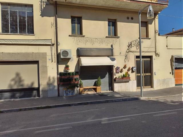 Appartamento in vendita a Deruta, Umbria