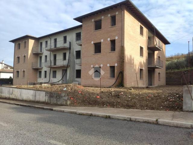 Appartamento in vendita a Deruta, Umbria