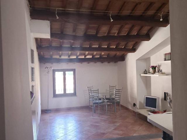 Appartamento in vendita a Deruta, Umbria
