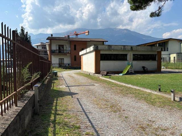 Appartamento in vendita a Villa, Dervio