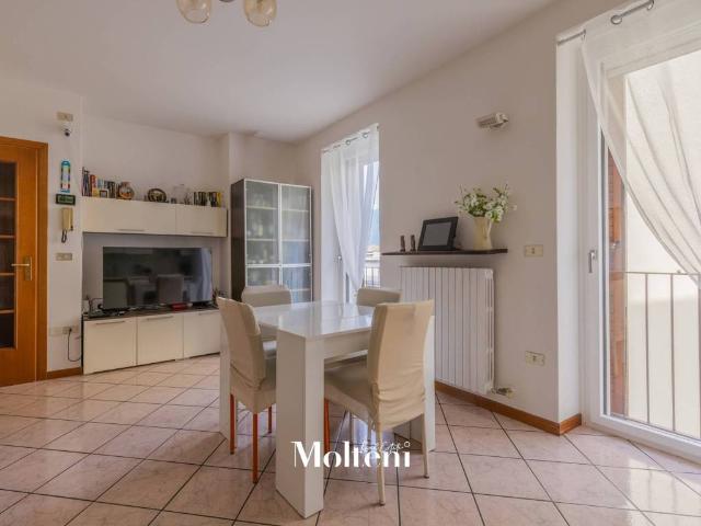 Appartamento in vendita a Villa, Dervio