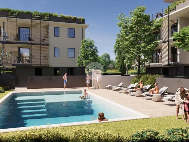 Appartamento in vendita a Desenzano Del Garda, Lombardia