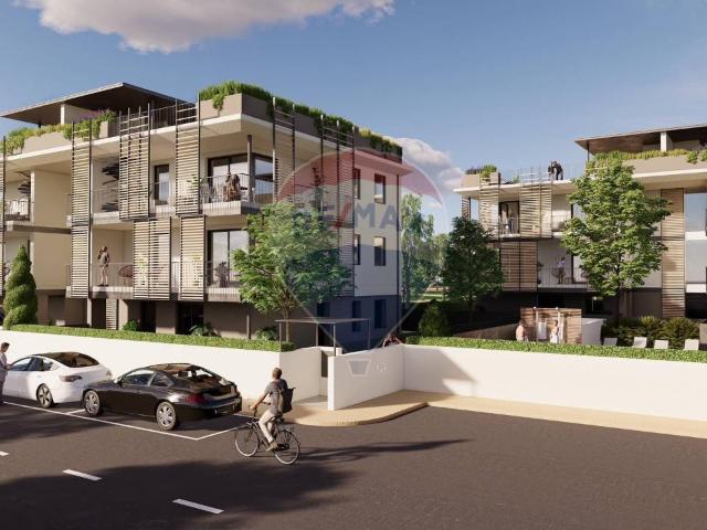 Appartamento in vendita a Desenzano Del Garda, Lombardia