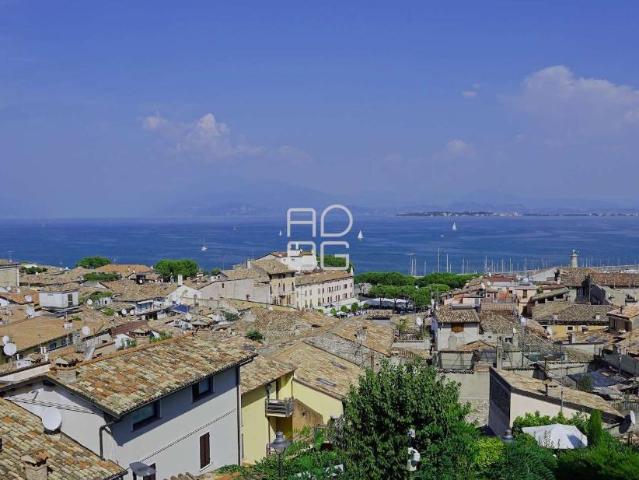 Appartamento in vendita a Vicina, Desenzano Del Garda