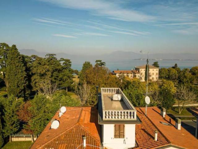 Appartamento in vendita a Vicina, Desenzano Del Garda