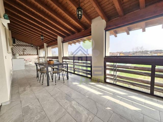 Appartamento in vendita a Rivoltella del Garda, Desenzano Del Garda