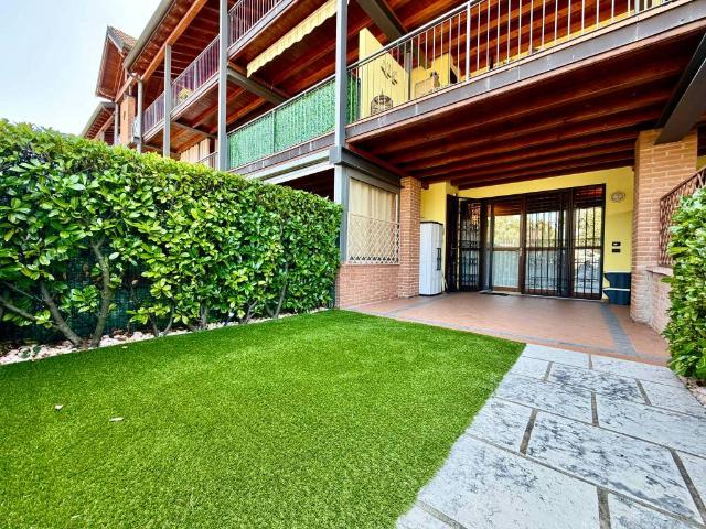 Appartamento in vendita a Desenzano Del Garda, Lombardia