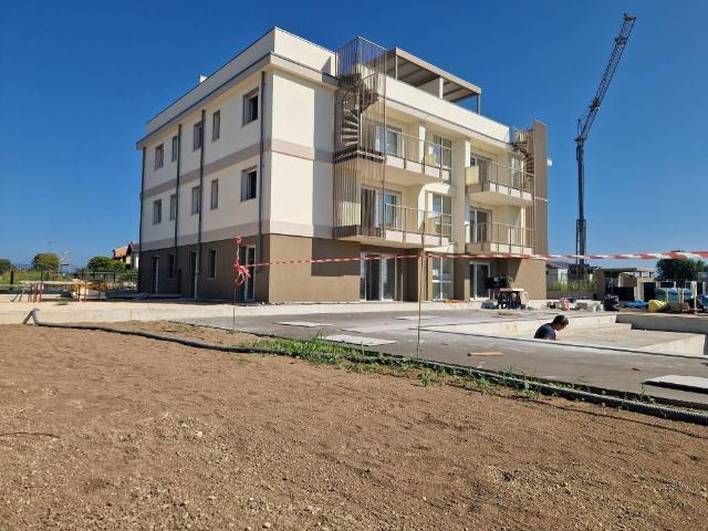 Appartamento in vendita a Desenzano Del Garda, Lombardia