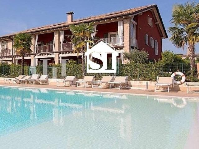 Appartamento in vendita a Rivoltella del Garda, Desenzano Del Garda