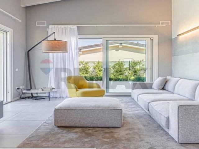 Appartamento in vendita a Vicina, Desenzano Del Garda