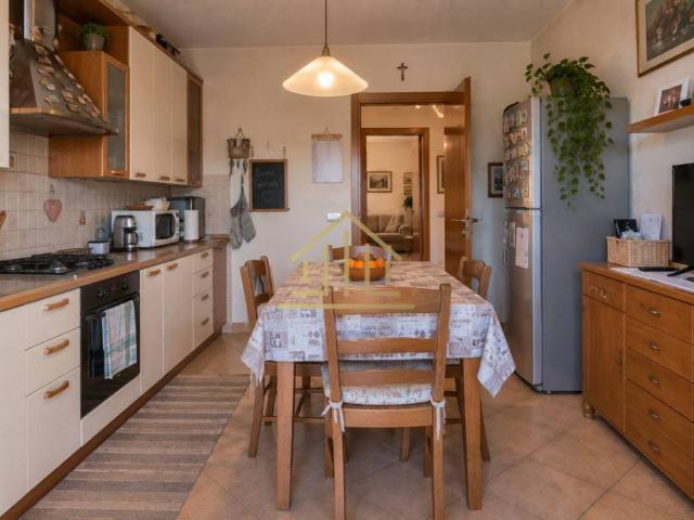 Appartamento in vendita a San Martino della Battaglia, Desenzano del Garda