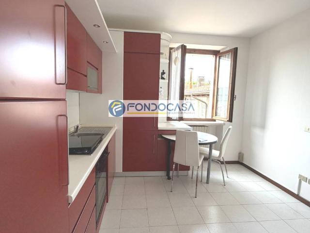 Appartamento in vendita a Desenzano Del Garda, Lombardia
