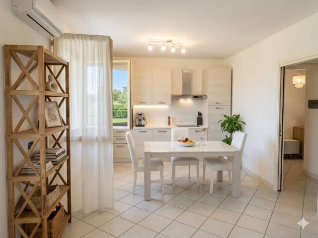 Appartamento in vendita a Desenzano Del Garda, Lombardia