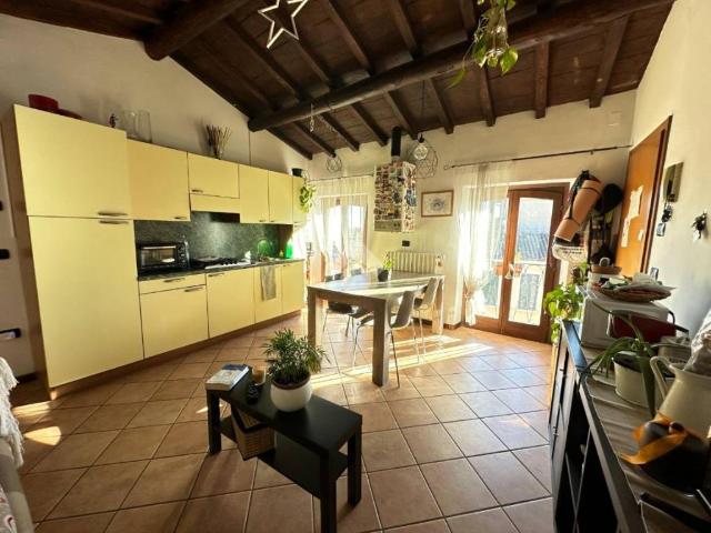 Appartamento in vendita a Rivoltella del Garda, Desenzano Del Garda