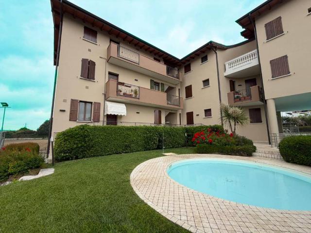 Appartamento in vendita a Desenzano Del Garda, Lombardia