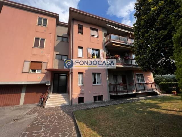 Appartamento in vendita a Desenzano Del Garda, Lombardia