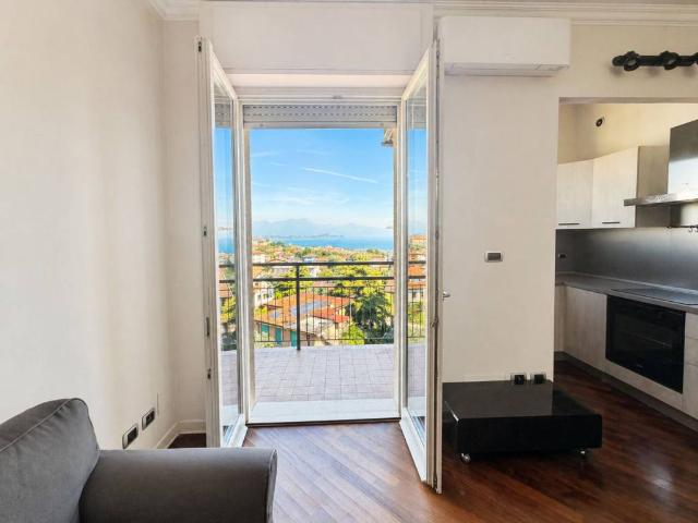 Appartamento in vendita a Vicina, Desenzano Del Garda
