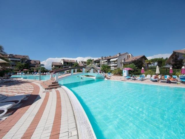 Appartamento in vendita a Desenzano Del Garda, Lombardia
