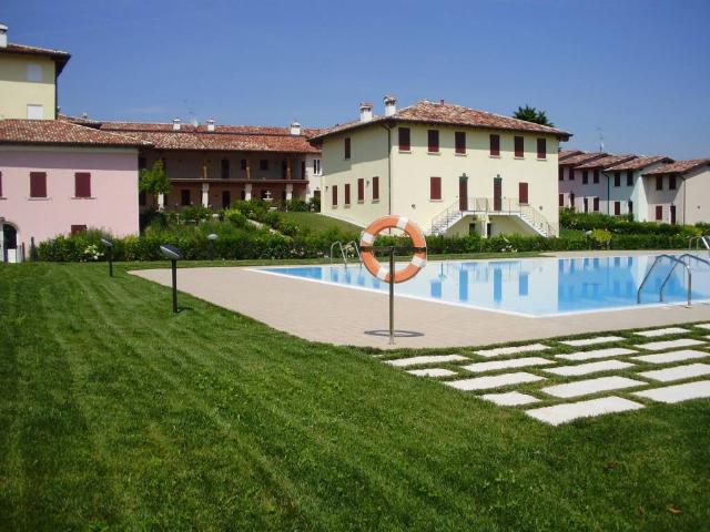 Appartamento in vendita a Desenzano Del Garda, Lombardia