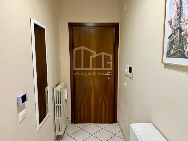 Appartamento in vendita a Desenzano Del Garda, Lombardia