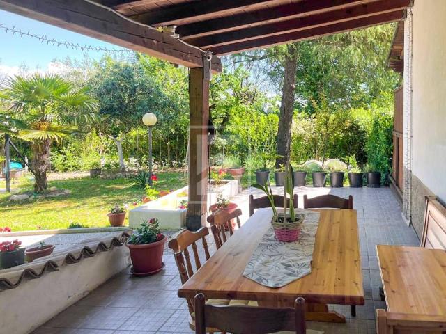 Appartamento in vendita a Desenzano Del Garda, Lombardia