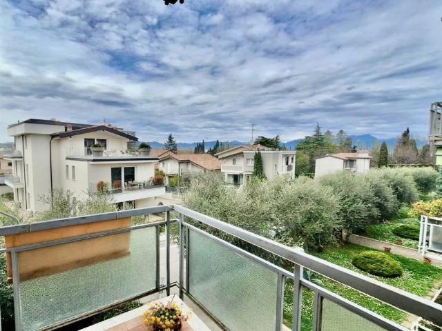 Appartamento in vendita a Rivoltella del Garda, Desenzano Del Garda