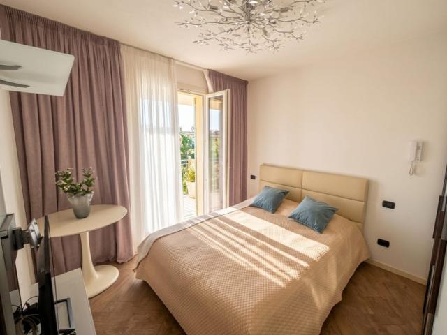 Appartamento in vendita a Desenzano Del Garda, Lombardia